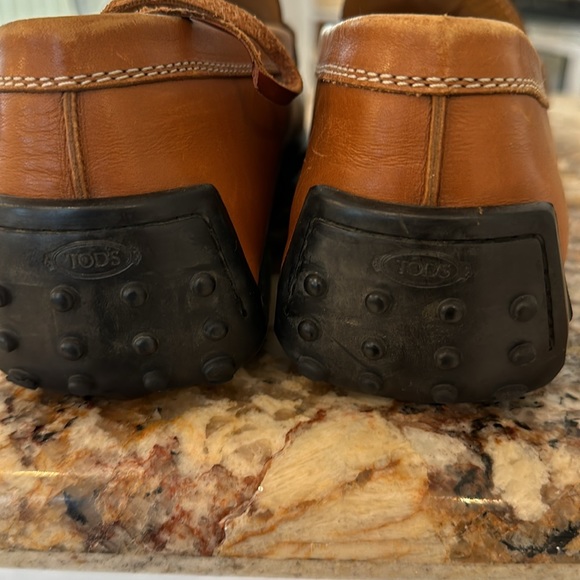 Todd’s penny loafers British Tan 10.5 purchased from Beverly Hills store - Picture 4 of 6